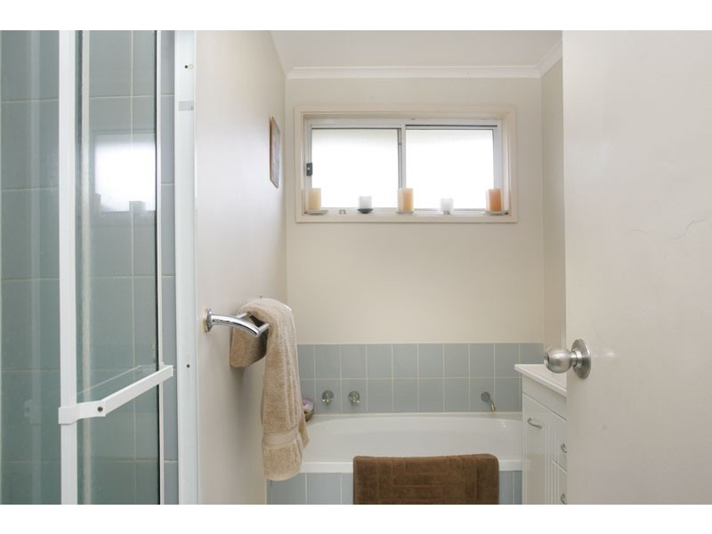 155 Cresthaven Avenue, Bateau Bay NSW 2261