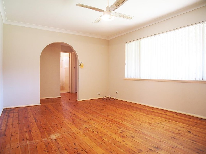 2 Tasman Avenue, Killarney Vale NSW 2261