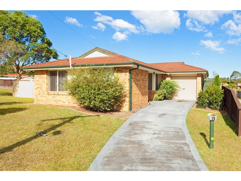 18 Adrian Close, Bateau Bay NSW 2261