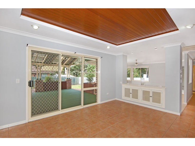 4 Rainbow Close, Lisarow NSW 2250