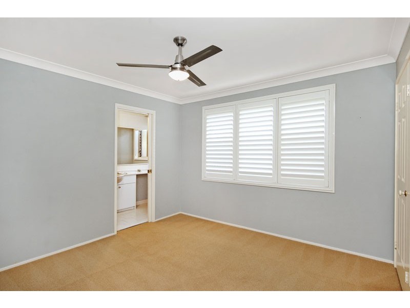 4 Rainbow Close, Lisarow NSW 2250