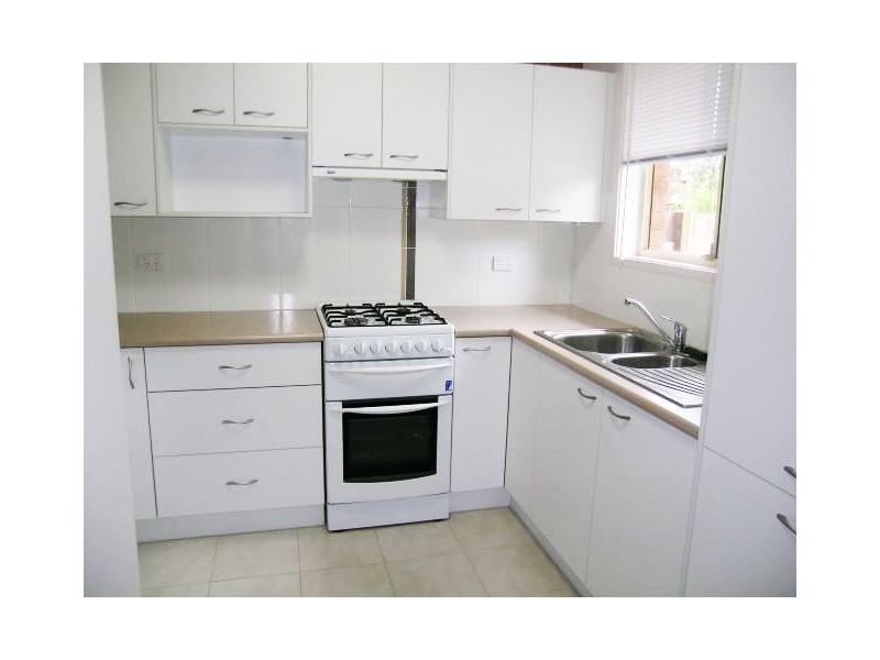 18/1 Hobbs Close, Bateau Bay NSW 2261