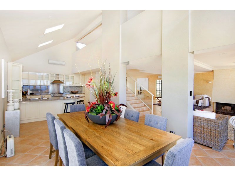 12 South Scenic, Forresters Beach NSW 2260