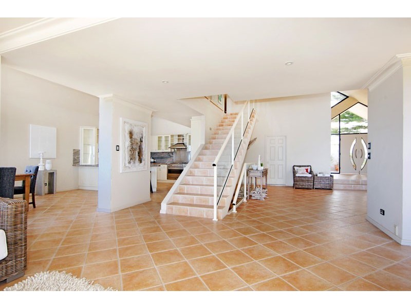 12 South Scenic, Forresters Beach NSW 2260