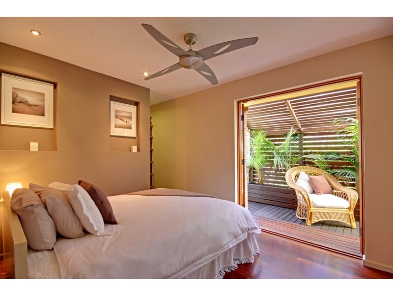 21 Lavinia Street, Forresters Beach NSW 2260