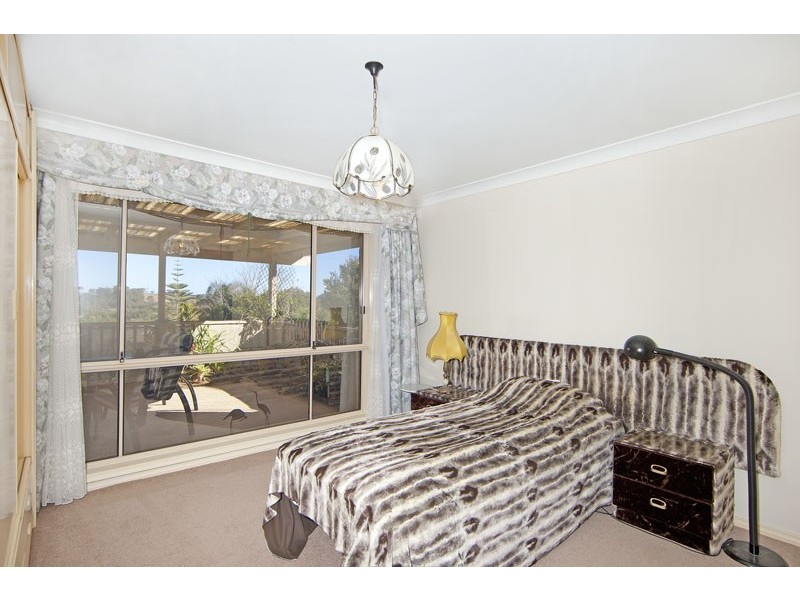 8 Epsom Place, Bateau Bay NSW 2261