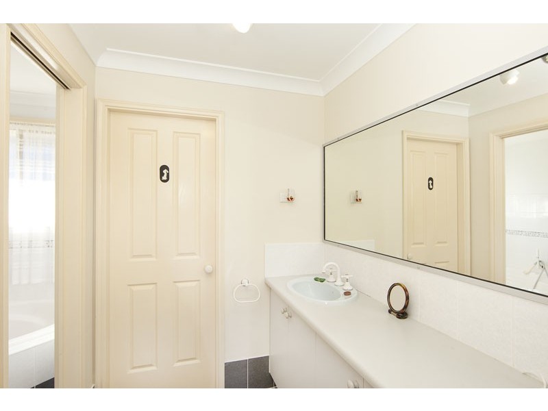 8 Epsom Place, Bateau Bay NSW 2261