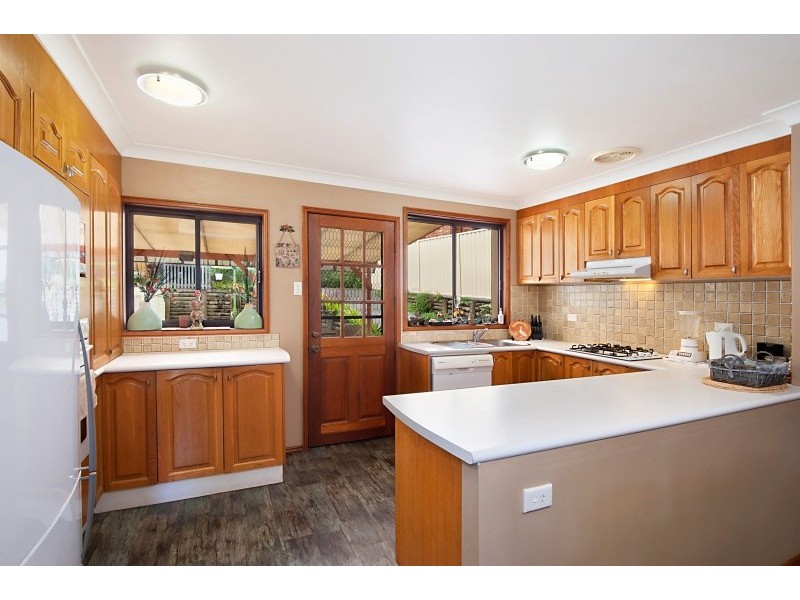 47 Elaine Avenue, Berkeley Vale NSW 2261