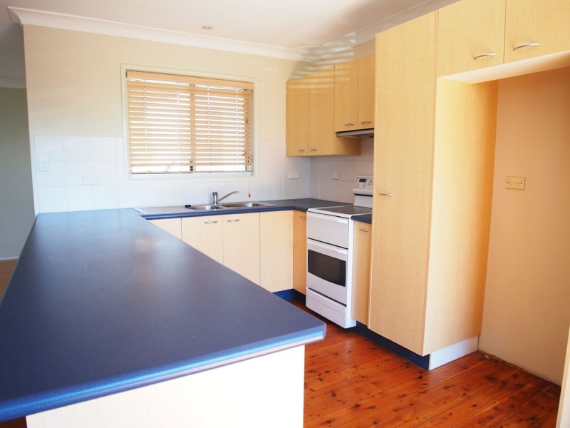 98 Bateau Bay Road, Bateau Bay NSW 2261