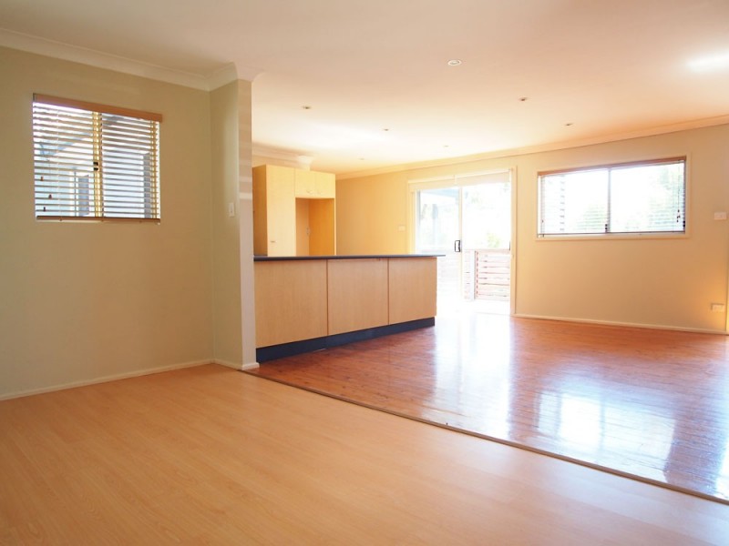 98 Bateau Bay Road, Bateau Bay NSW 2261