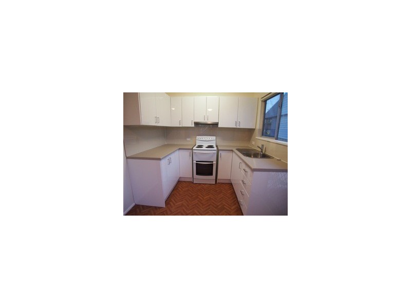 1 Highclere Street, Bateau Bay NSW 2261