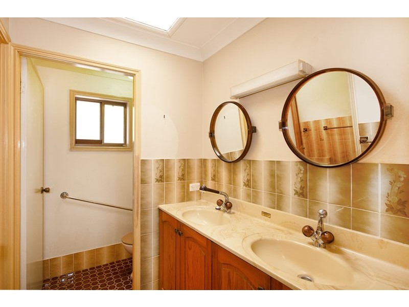 12 Northview Drive, Bateau Bay NSW 2261