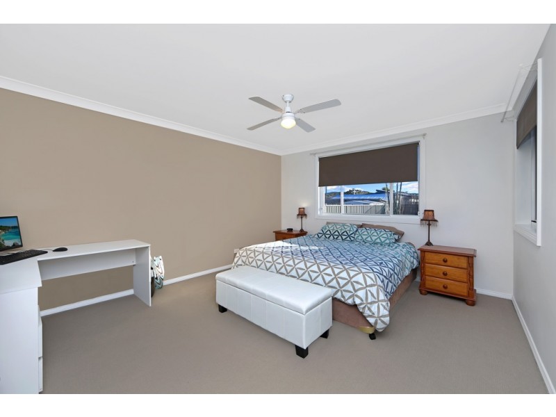 29 Kathleen White Crescent, Killarney Vale NSW 2261