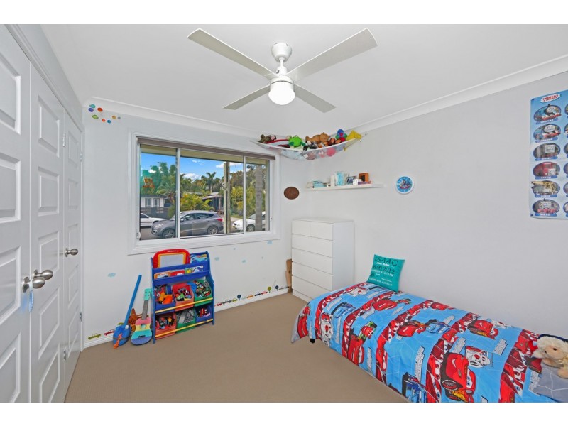 29 Kathleen White Crescent, Killarney Vale NSW 2261