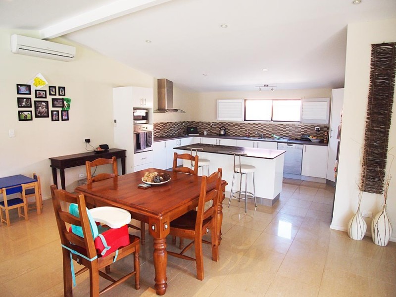 82 Oaks Avenue, Shelly Beach NSW 2261