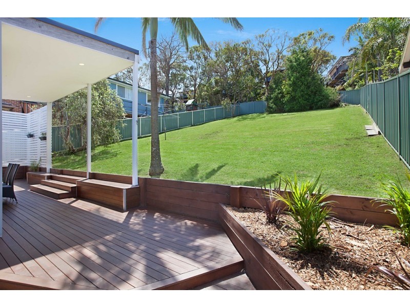 24 Valley View Road, Bateau Bay NSW 2261