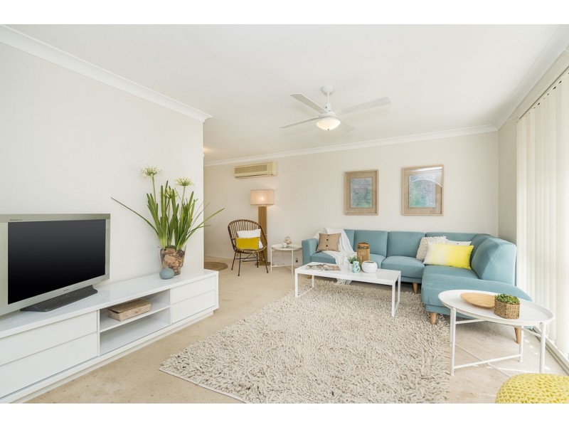 9 Jonquil Close, Bateau Bay NSW 2261