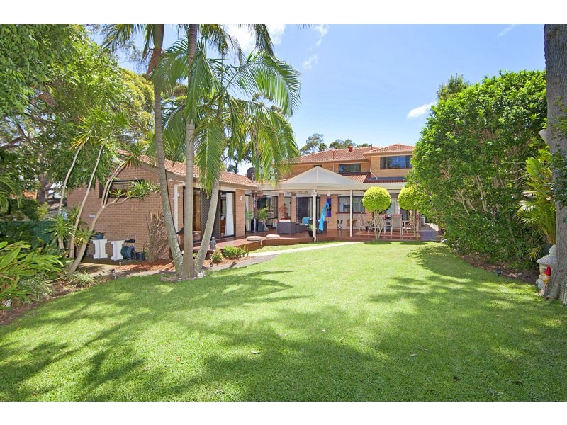 9 Point Street, Bateau Bay NSW 2261