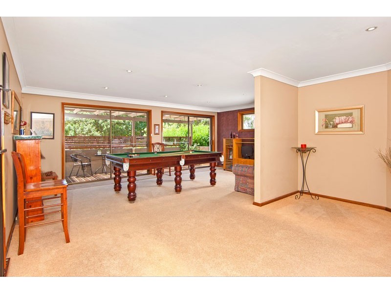 9 Point Street, Bateau Bay NSW 2261