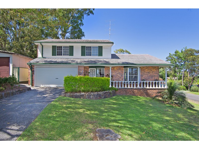 14 Talara Avenue, Bateau Bay NSW 2261