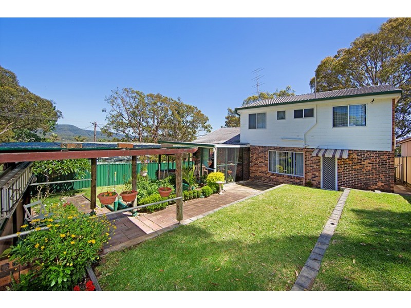 14 Talara Avenue, Bateau Bay NSW 2261