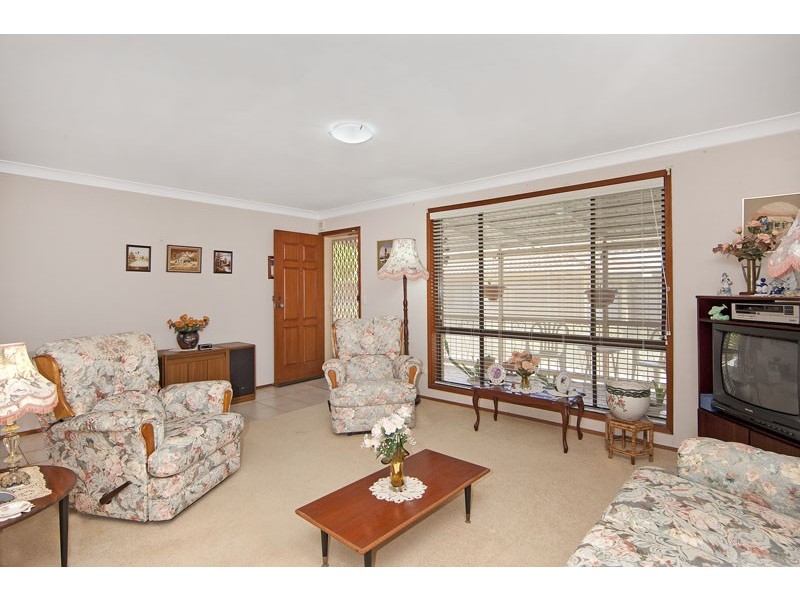 12 Promenade Avenue, Bateau Bay NSW 2261