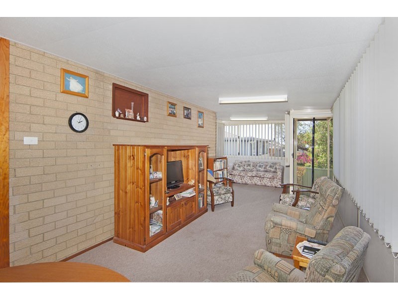 12 Promenade Avenue, Bateau Bay NSW 2261