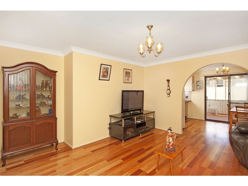 7 Adrian Close, Bateau Bay NSW 2261