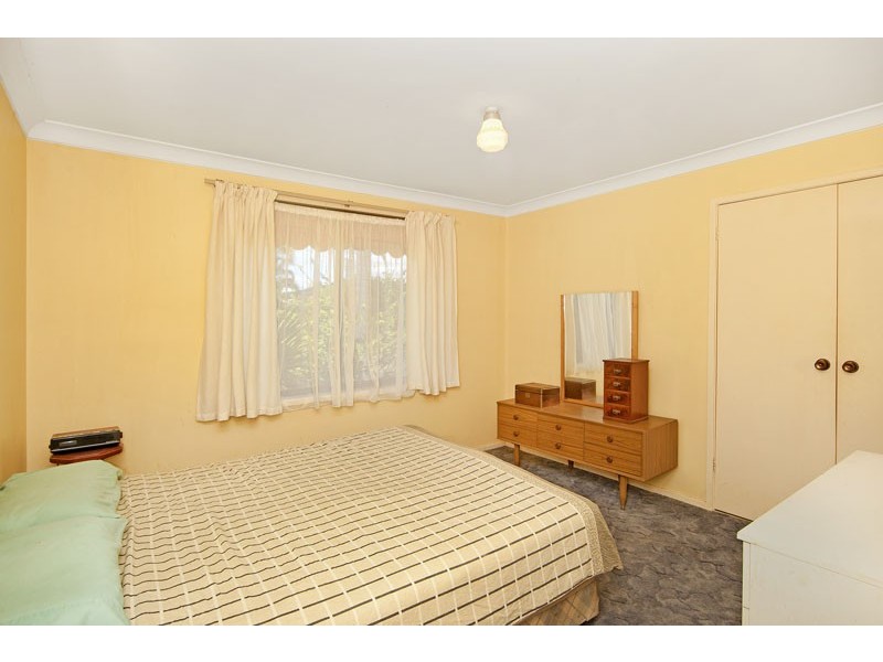 7 Adrian Close, Bateau Bay NSW 2261