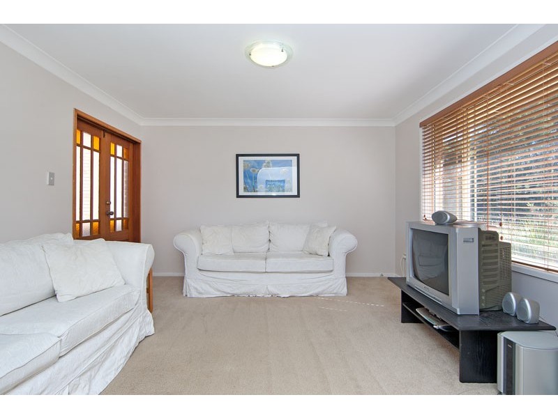 27 Morley Avenue, Bateau Bay NSW 2261