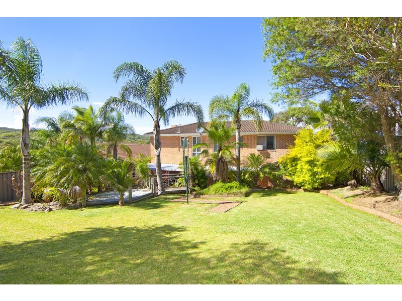 40 Valley View Road, Bateau Bay NSW 2261