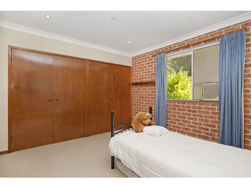 40 Valley View Road, Bateau Bay NSW 2261