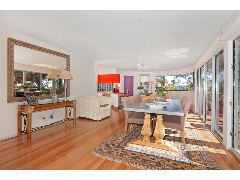 51 Barry Street, Bateau Bay NSW 2261