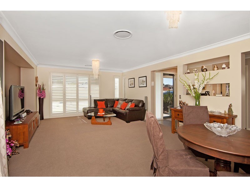2 Woodstork Close, Tumbi Umbi NSW 2261