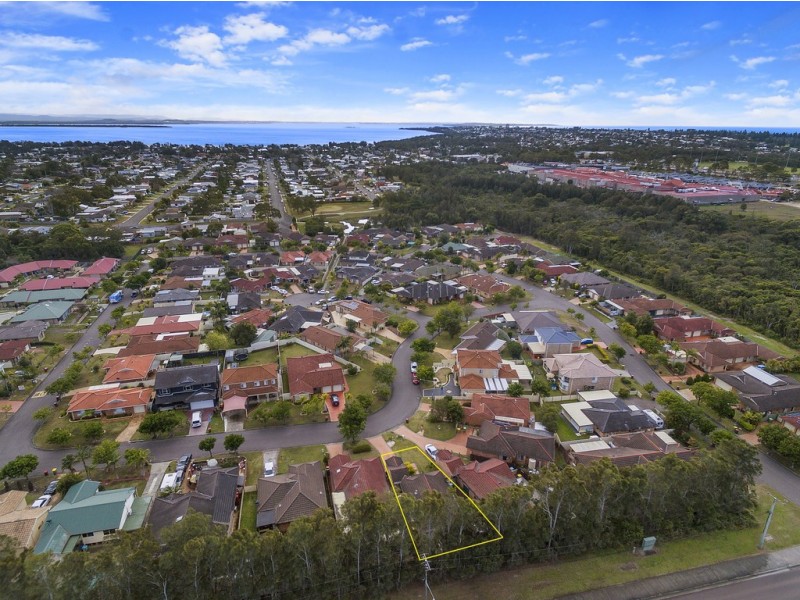 10 Macintyre Street, Bateau Bay NSW 2261