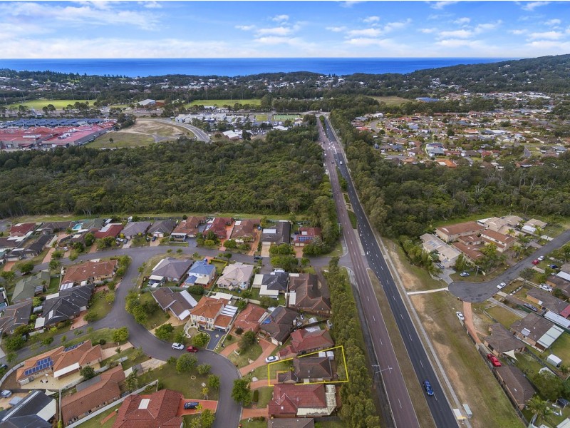 10 Macintyre Street, Bateau Bay NSW 2261