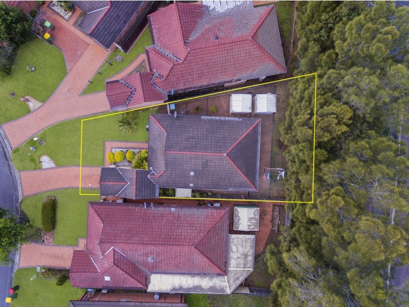 10 Macintyre Street, Bateau Bay NSW 2261