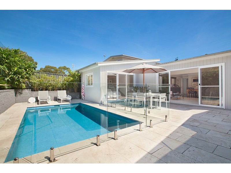 25 Wandella Avenue, Bateau Bay NSW 2261