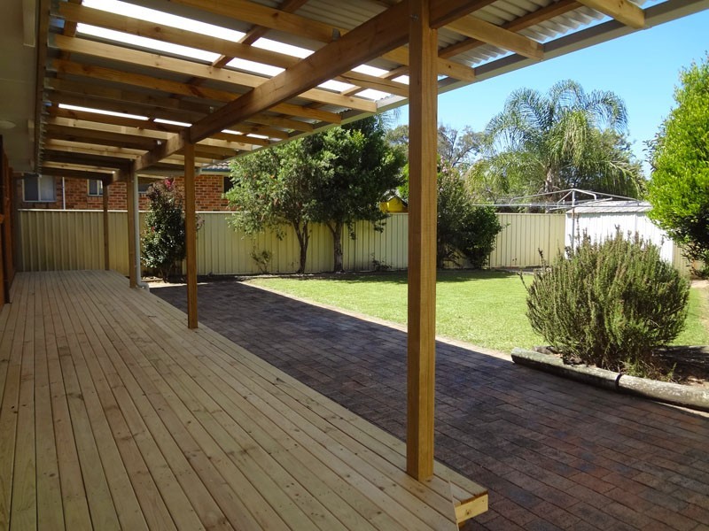 18 Blenheim Avenue, Berkeley Vale NSW 2261