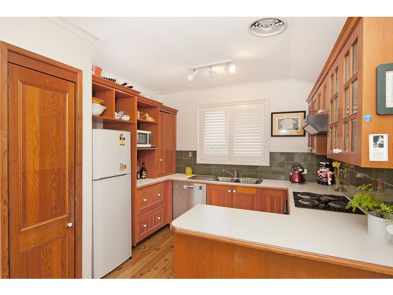 16 Anglers Drive, Bateau Bay NSW 2261