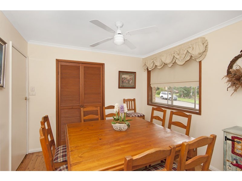 16 Anglers Drive, Bateau Bay NSW 2261