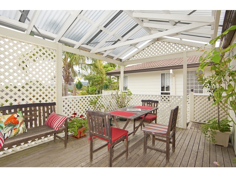 16 Anglers Drive, Bateau Bay NSW 2261