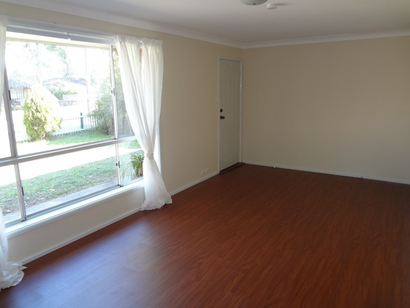 31 Albatross Road, Berkeley Vale NSW 2261