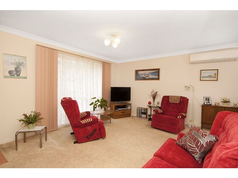 4 Debra Anne Drive, Bateau Bay NSW 2261