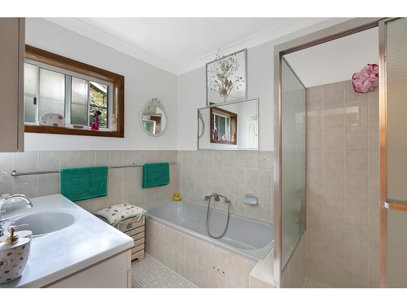3 Binburra Avenue, Toowoon Bay NSW 2261