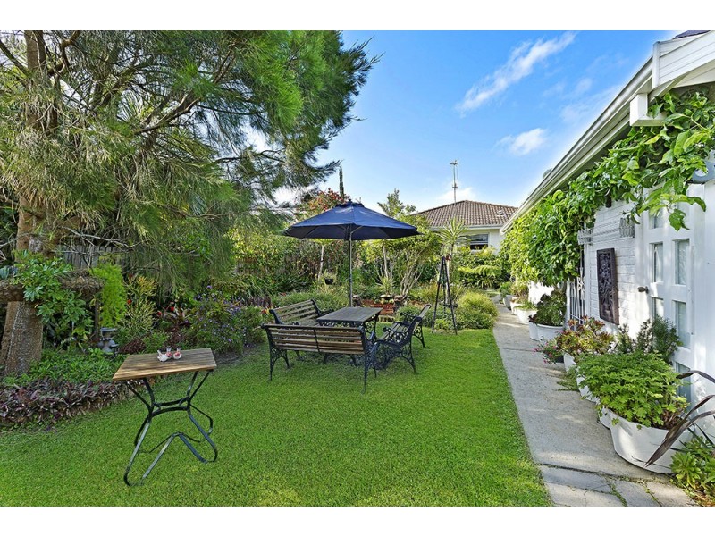 3 Binburra Avenue, Toowoon Bay NSW 2261