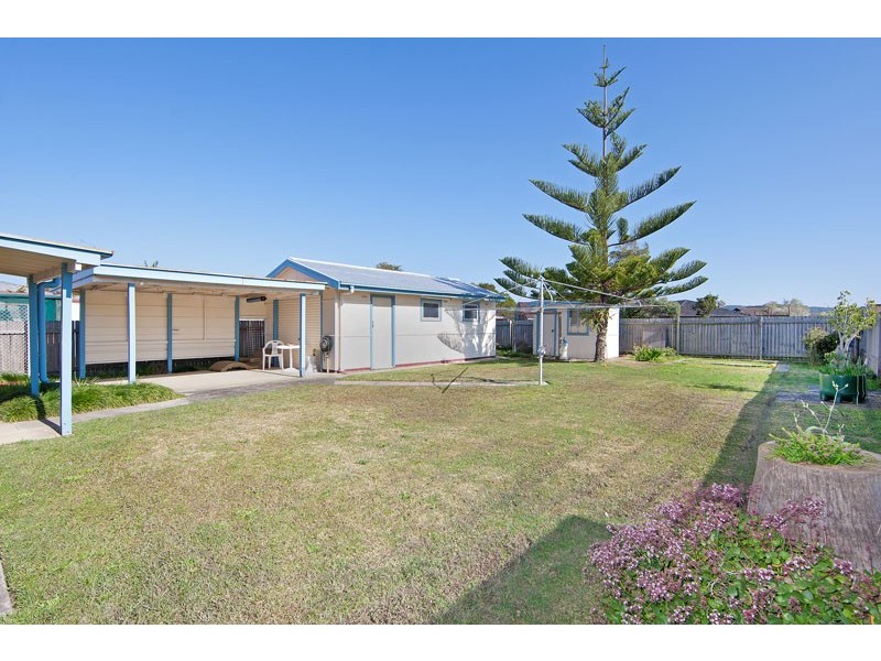 63 Dampier Boulevard, Killarney Vale NSW 2261