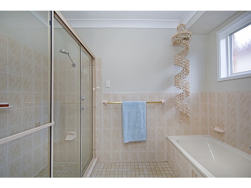 3 Montana Place, Bateau Bay NSW 2261