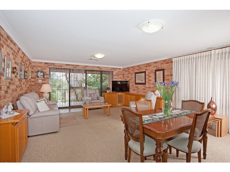 16 Wordsworth Avenue, Bateau Bay NSW 2261