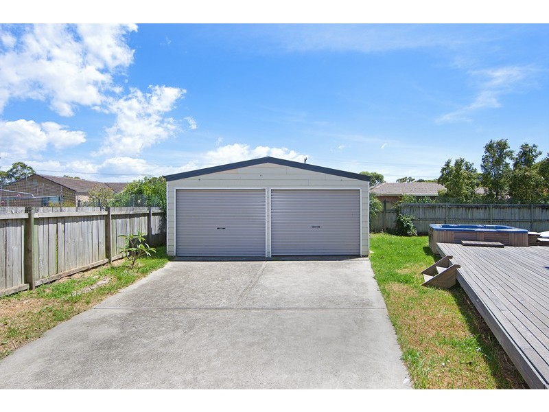 4 Barramundi Place, Bateau Bay NSW 2261